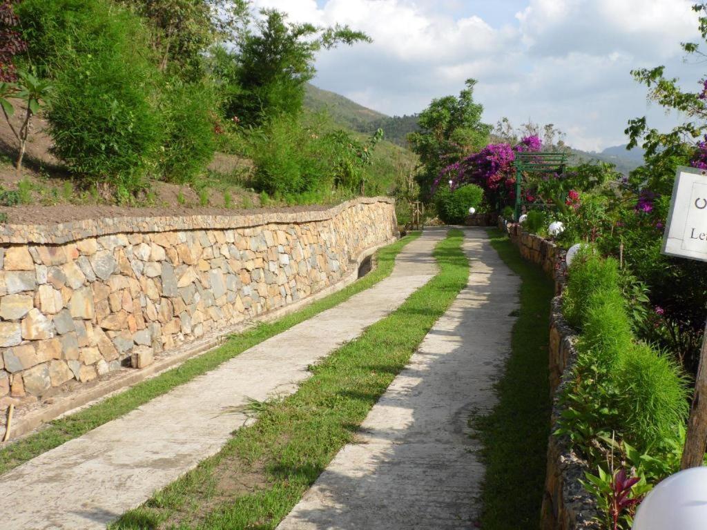Aythaya Monte Divino Lodge Taunggyi Ngoại thất bức ảnh